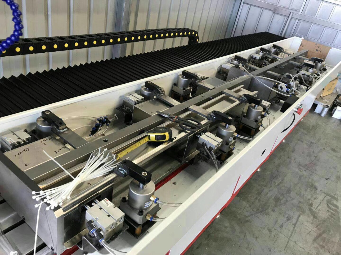 熱熔鉆孔機出現(xiàn)故障時如何輕松搞定？