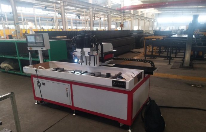 為什么選擇多米熱熔鉆孔機(jī)機(jī)？